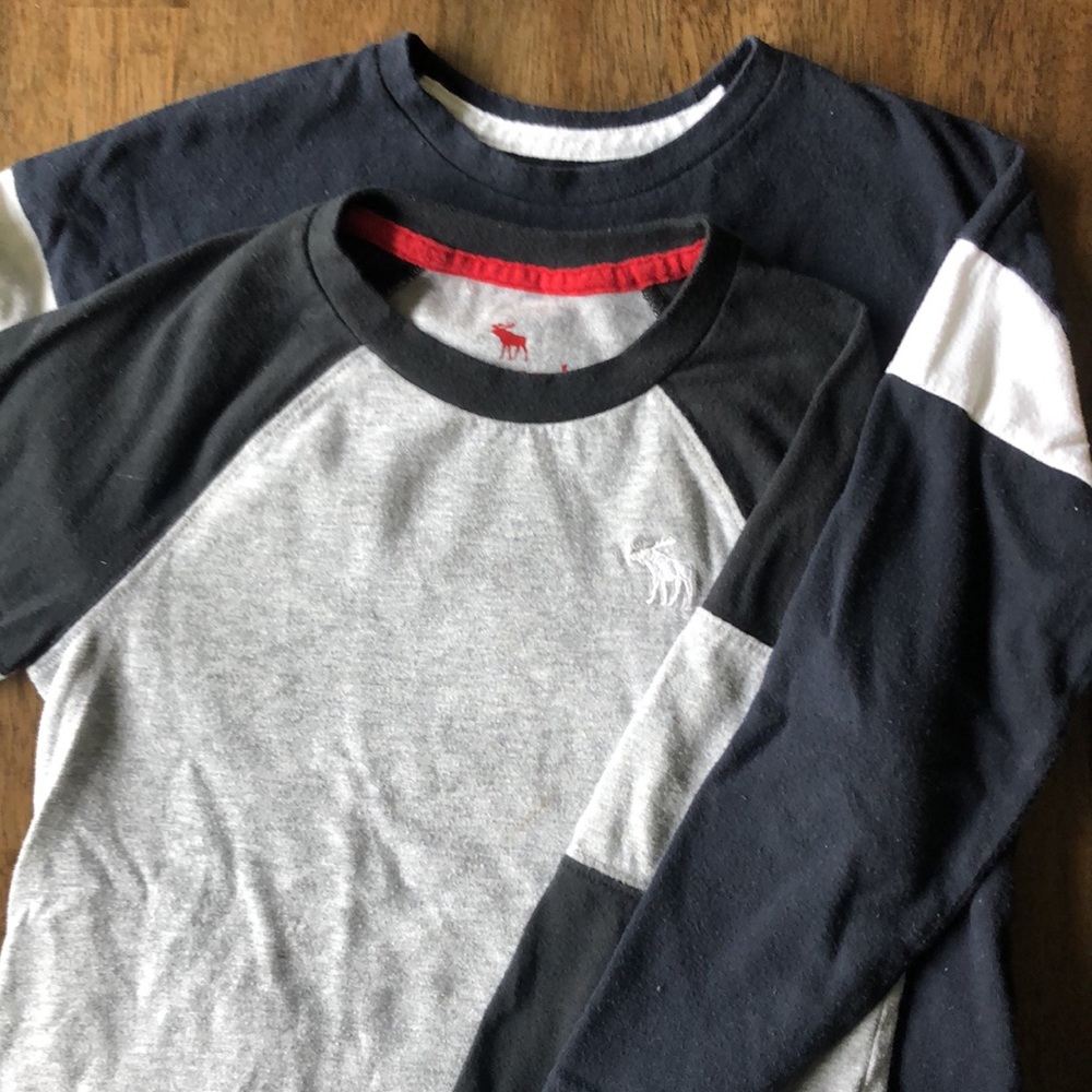 Set of 2 Abercrombie kids long sleeve size 5